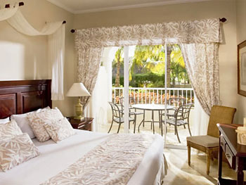 MASTER SUITE ROYAL SERVICE